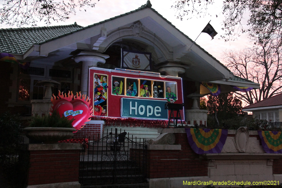 Krewe-of-House-Floats-01155-Mid-City-2021