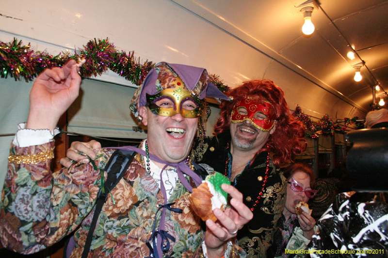 Phunny-Phorty-Phellows-Mardi-Gras-2011-New-Orleans-0172