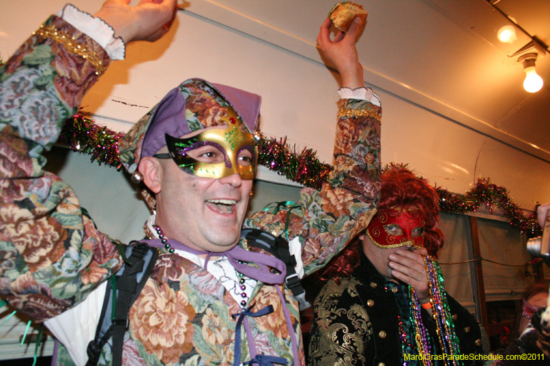 Phunny-Phorty-Phellows-Mardi-Gras-2011-New-Orleans-0177