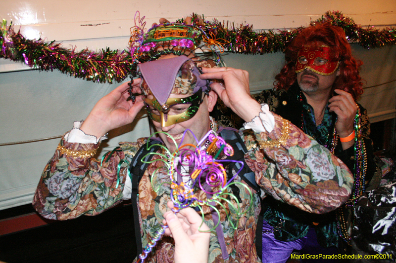 Phunny-Phorty-Phellows-Mardi-Gras-2011-New-Orleans-0183