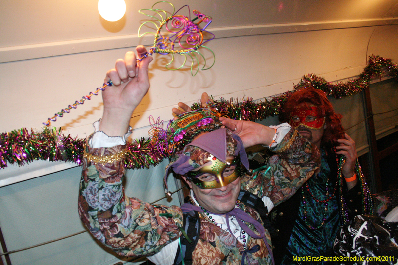 Phunny-Phorty-Phellows-Mardi-Gras-2011-New-Orleans-0185