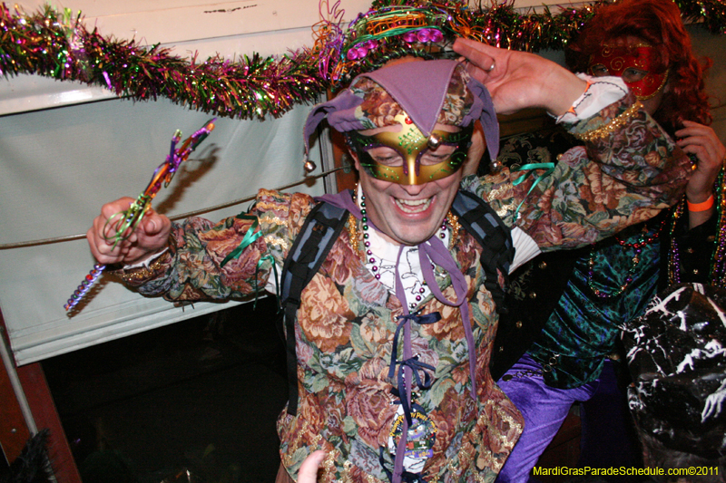 Phunny-Phorty-Phellows-Mardi-Gras-2011-New-Orleans-0186