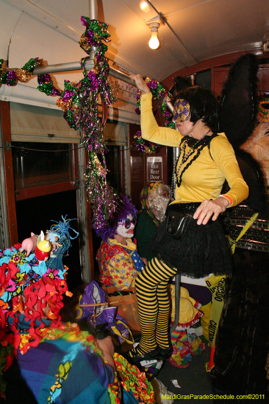 Phunny-Phorty-Phellows-Mardi-Gras-2011-New-Orleans-0223