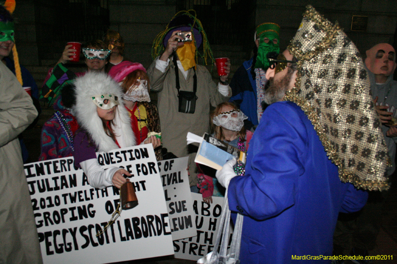 Phunny-Phorty-Phellows-Mardi-Gras-2011-New-Orleans-0271