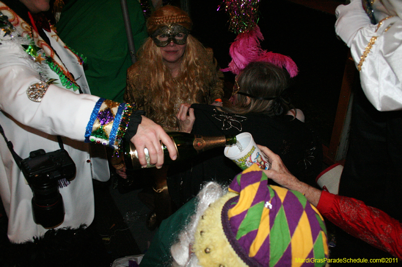 Phunny-Phorty-Phellows-Mardi-Gras-2011-New-Orleans-0288