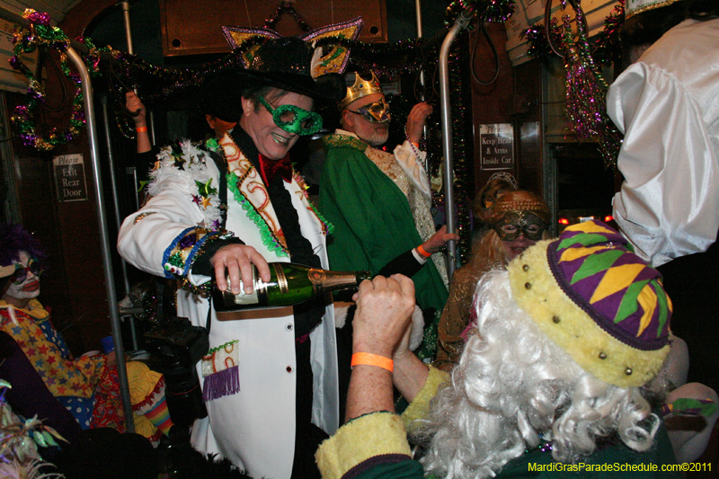 Phunny-Phorty-Phellows-Mardi-Gras-2011-New-Orleans-0290