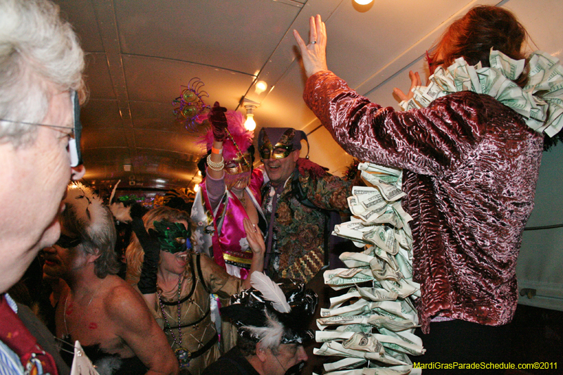 Phunny-Phorty-Phellows-Mardi-Gras-2011-New-Orleans-0297