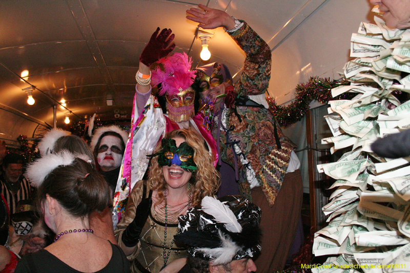 Phunny-Phorty-Phellows-Mardi-Gras-2011-New-Orleans-0302