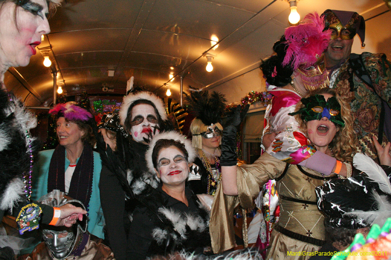 Phunny-Phorty-Phellows-Mardi-Gras-2011-New-Orleans-0305