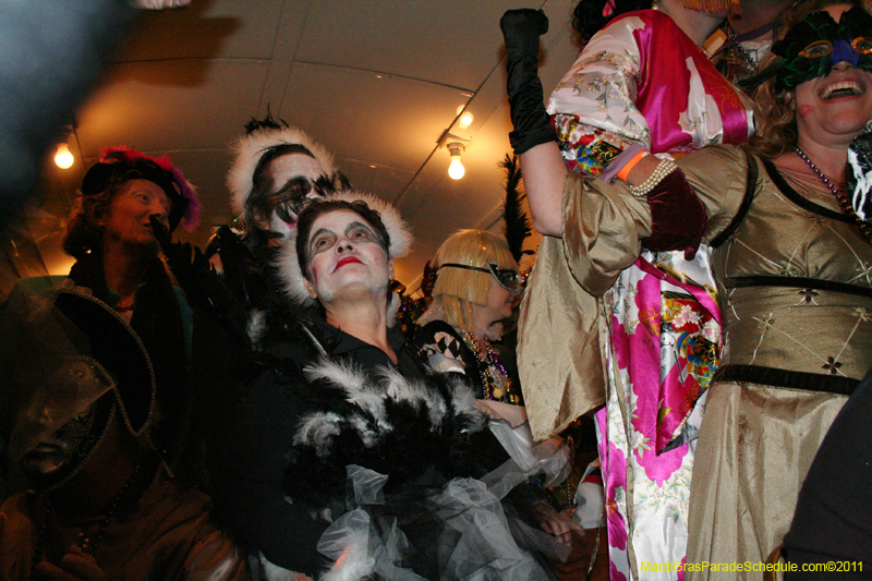 Phunny-Phorty-Phellows-Mardi-Gras-2011-New-Orleans-0306