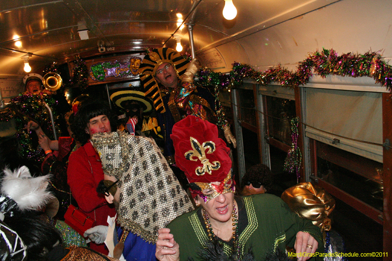 Phunny-Phorty-Phellows-Mardi-Gras-2011-New-Orleans-0308