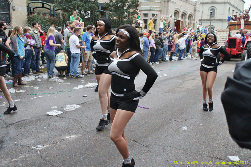 Krewe-of-Tucks-2011-0345